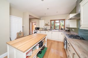 BREAKFAST KITCHEN- click for photo gallery